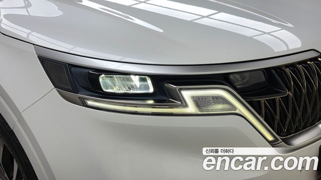 Kia Canival 2023 — photo 8