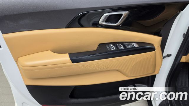 Kia Canival 2023 — photo 14