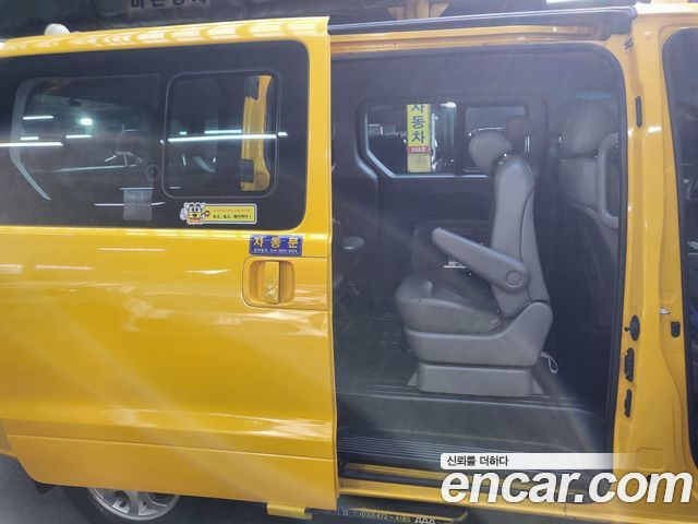 Hyundai Starex 2014 — photo 12