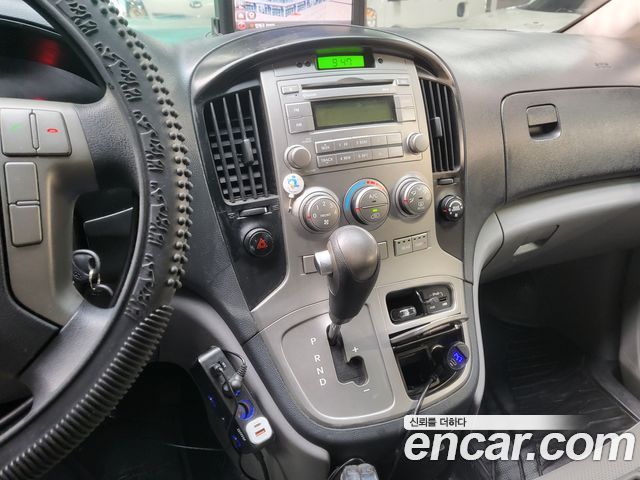 Hyundai Starex 2014 — photo 19