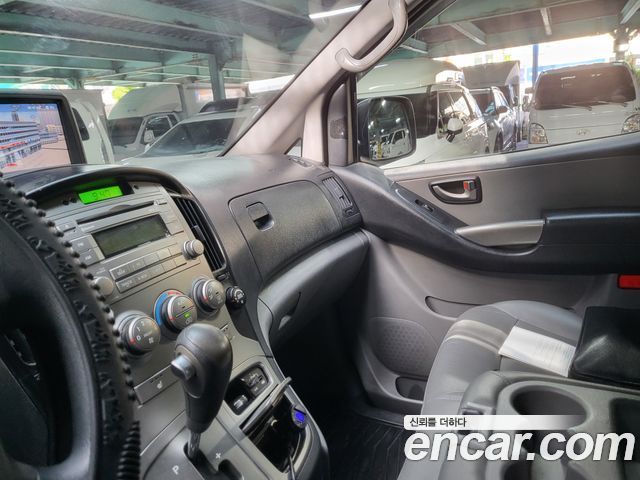 Hyundai Starex 2014 — photo 20