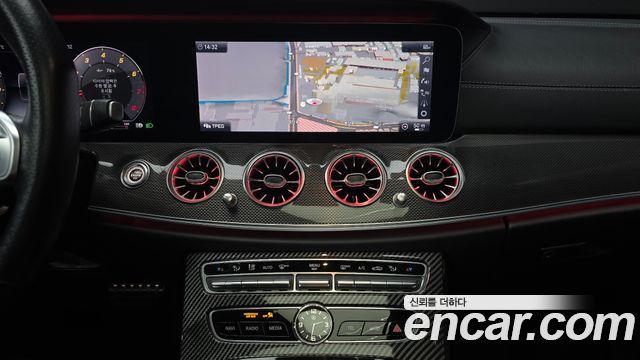 Mercedes-Benz E-Class 2019 — photo 14