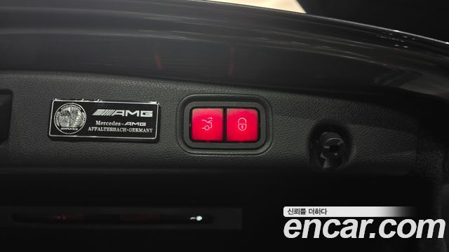 Mercedes-Benz E-Class 2019 — photo 20