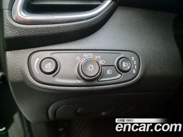 Chevrolet Korea Trax 2018 — photo 14