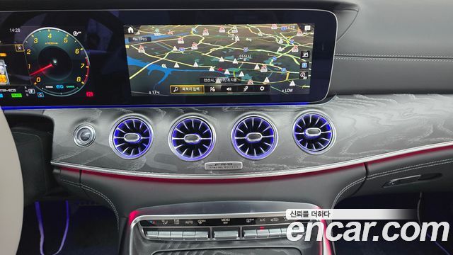 Mercedes-Benz AMG GT 2022 — photo 18
