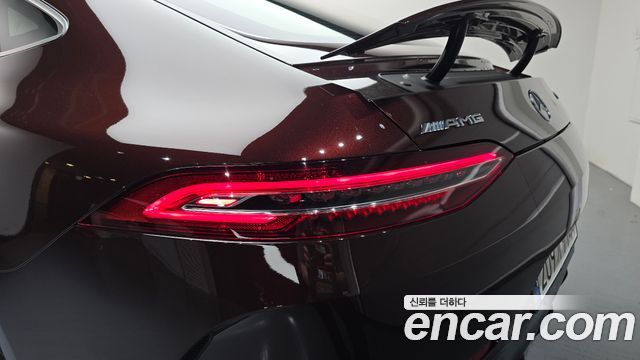 Mercedes-Benz AMG GT 2022 — photo 9