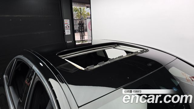 Mercedes-Benz E-Class 2020 — photo 20