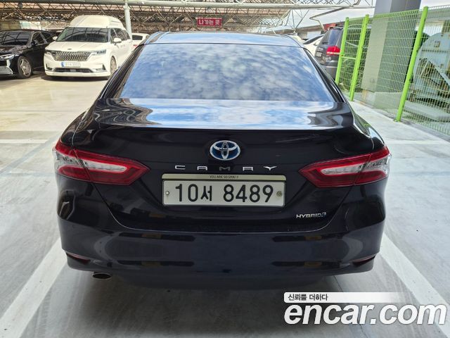 Toyota Camry 2019 — photo 5