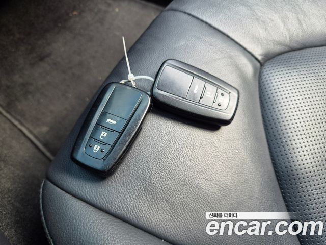 Toyota Camry 2019 — photo 17