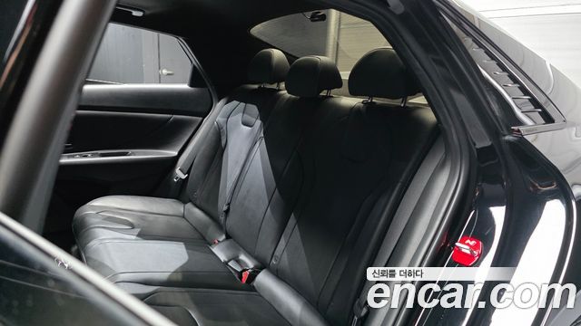 Hyundai AVANTE 2022 — photo 18