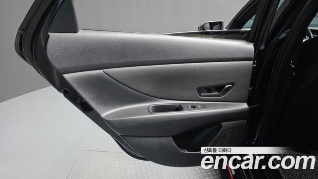 Hyundai AVANTE 2022 — photo 15