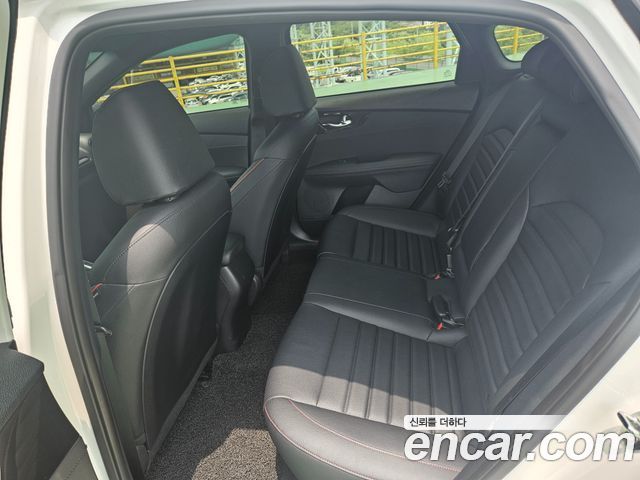 Kia K3 2019 — photo 10