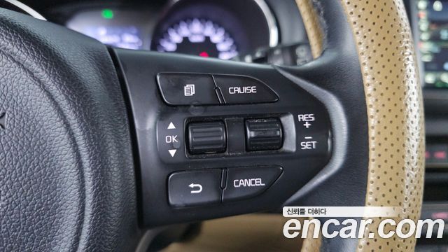 Kia Canival 2016 — photo 27