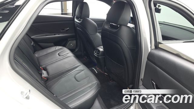 Hyundai AVANTE 2022 — photo 11
