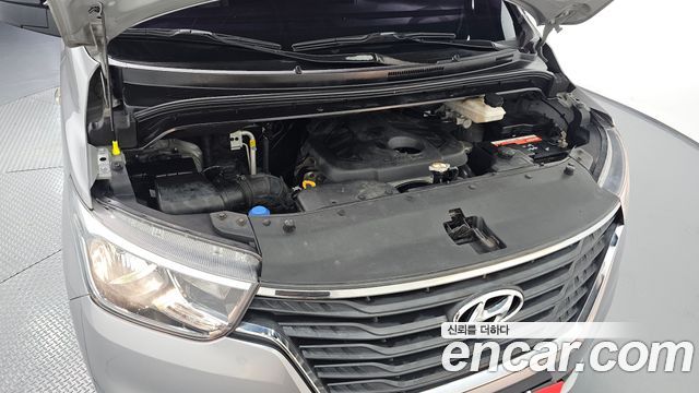 Hyundai Starex 2019 — photo 6