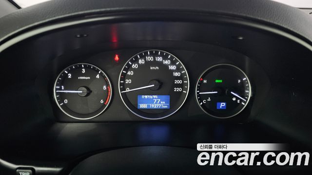Hyundai Starex 2019 — photo 8