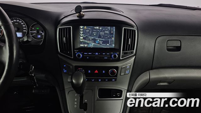 Hyundai Starex 2019 — photo 14