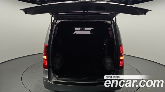 Hyundai Starex 2019 — photo 20