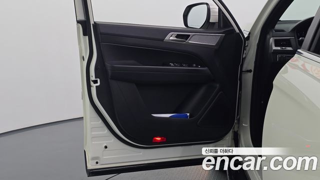 KG Mobility Rexton 2019 — photo 14
