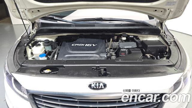 Kia Canival 2015 — photo 6