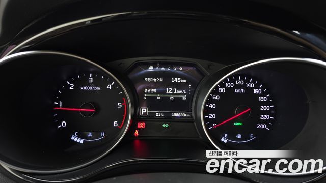 Kia Canival 2015 — photo 11