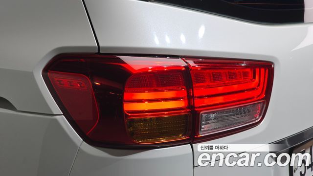 Kia Canival 2015 — photo 9