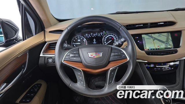 Cadillac XT5 2018 — photo 19