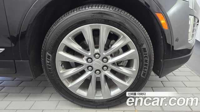 Cadillac XT5 2018 — photo 7