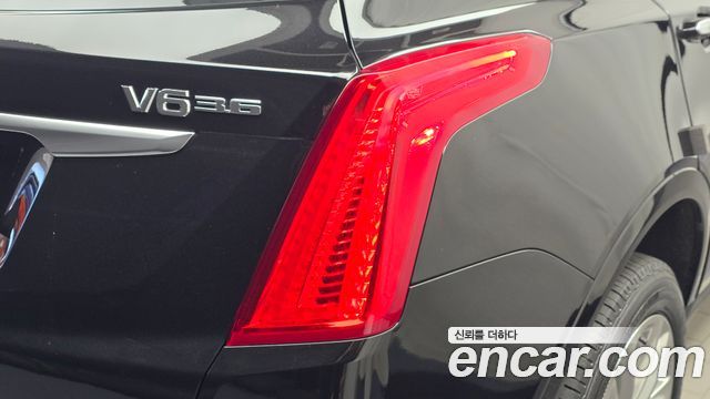 Cadillac XT5 2018 — photo 9