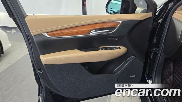 Cadillac XT5 2018 — photo 14