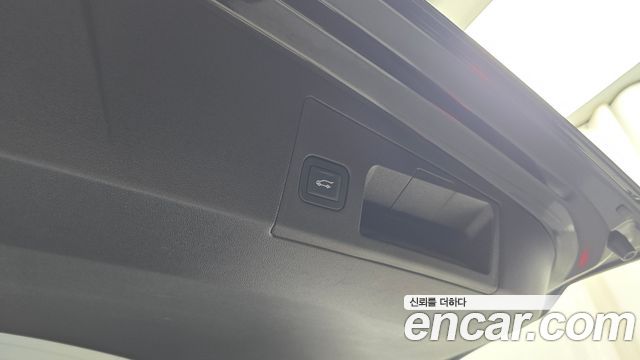Cadillac XT5 2018 — photo 33
