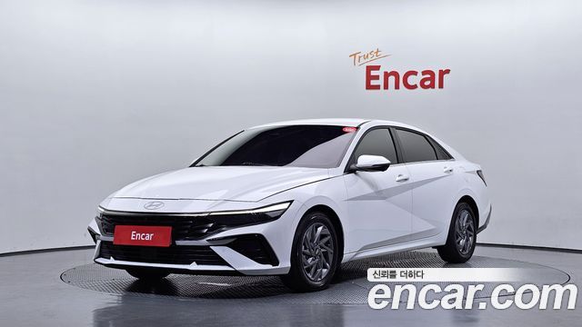 Hyundai AVANTE 2025 — photo 1