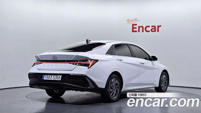 Hyundai AVANTE 2025 — photo 2