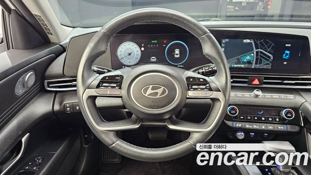 Hyundai AVANTE 2025 — photo 19
