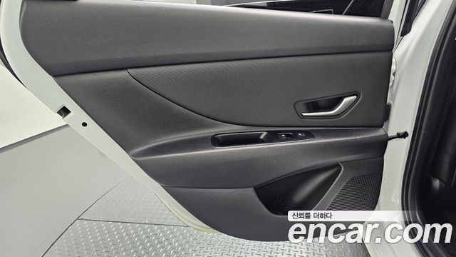 Hyundai AVANTE 2025 — photo 15