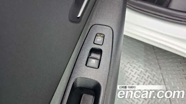 Hyundai AVANTE 2025 — photo 28