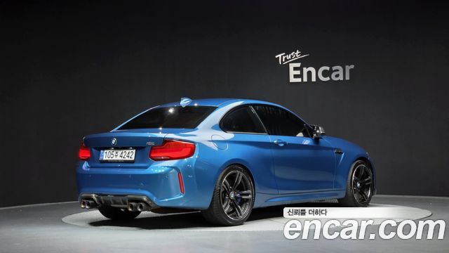 BMW M2 2017 — photo 2