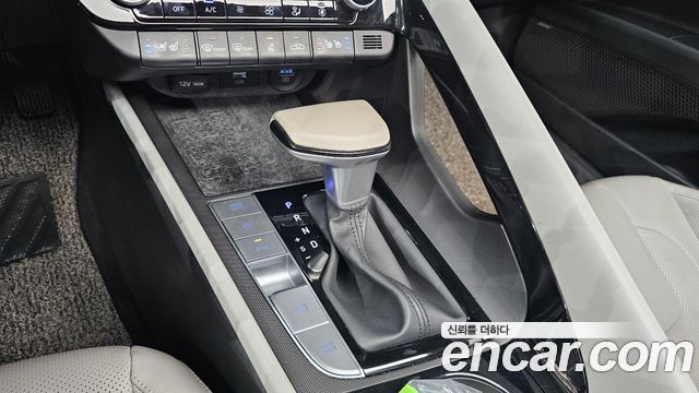 Hyundai AVANTE 2021 — photo 12
