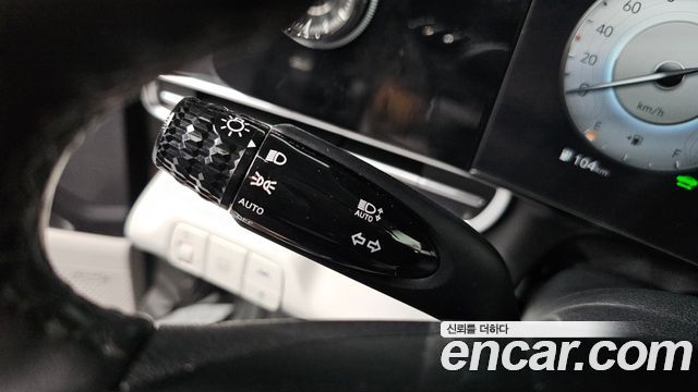 Hyundai AVANTE 2021 — photo 27