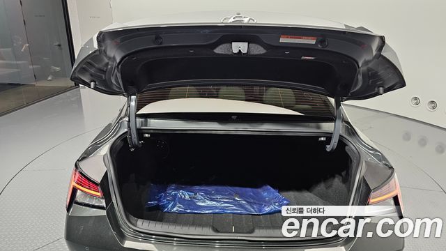 Hyundai AVANTE 2021 — photo 34