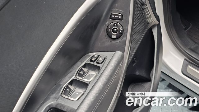 Hyundai Santafe 2015 — photo 23