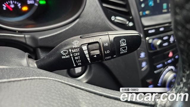 Hyundai Santafe 2015 — photo 25
