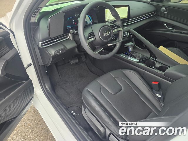 Hyundai AVANTE 2026 — photo 14