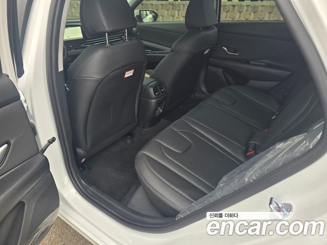 Hyundai AVANTE 2026 — photo 17
