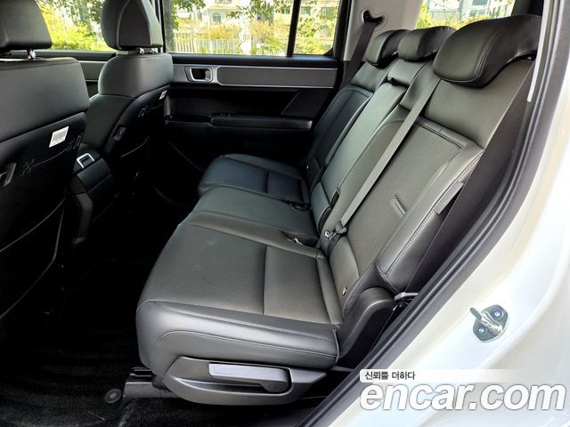 Hyundai Santafe 2025 — photo 11