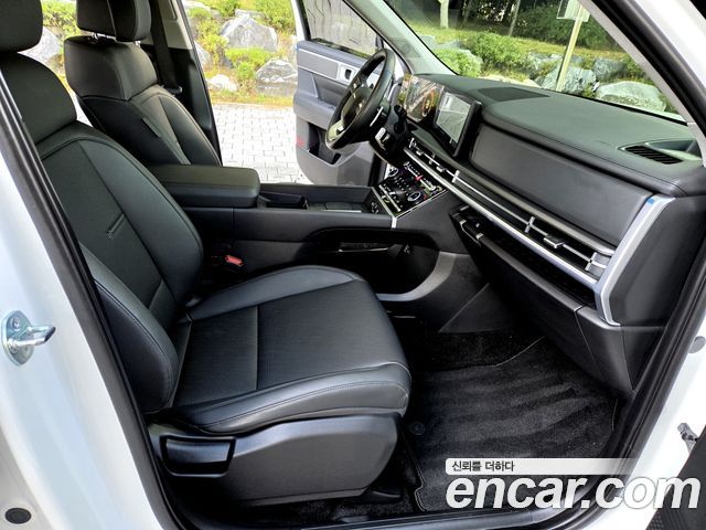 Hyundai Santafe 2025 — photo 12