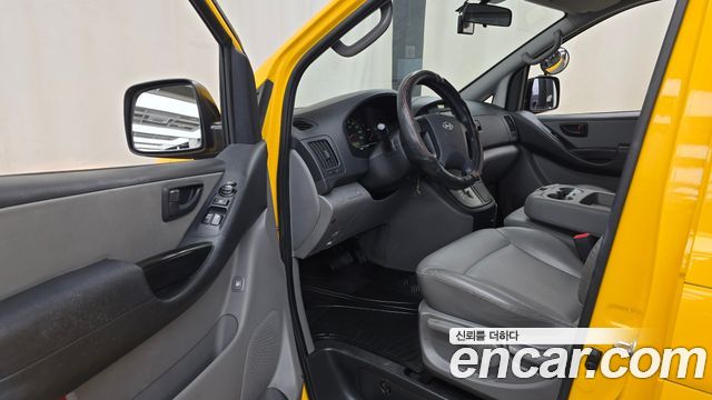 Hyundai Starex 2014 — photo 10
