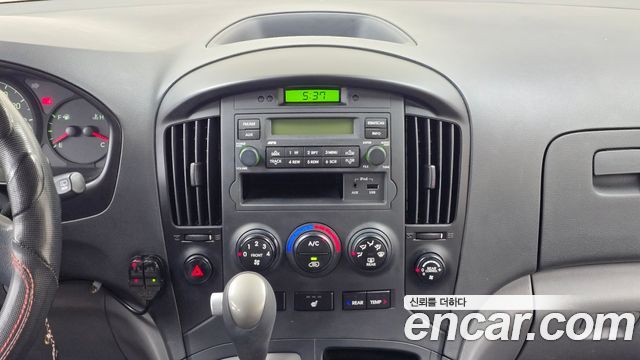 Hyundai Starex 2014 — photo 14