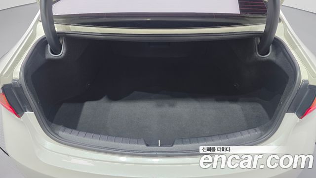 Kia K7 2016 — photo 16