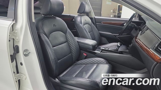 Kia K7 2016 — photo 18
